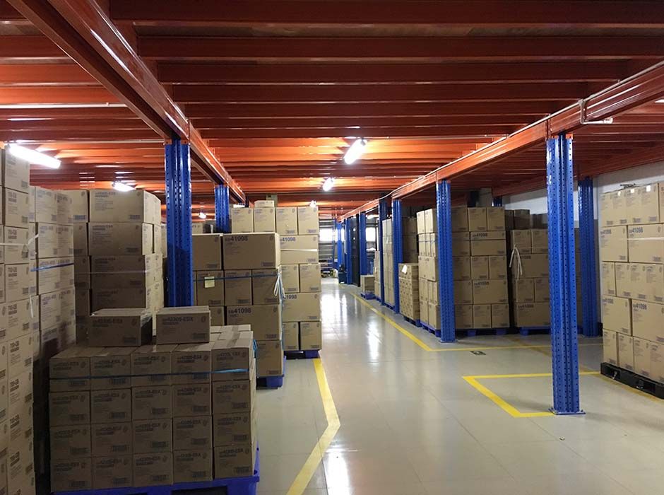 暉悅嬰兒用品廣州閣樓平臺(tái)貨架【易達(dá)貨架】 暉悅嬰兒用品廣州閣樓平臺(tái)貨架【易達(dá)貨架】