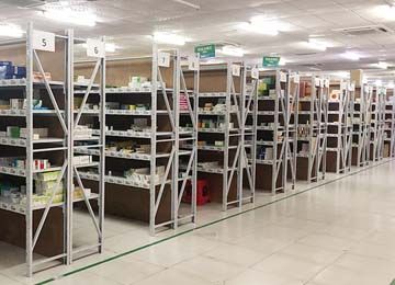 深圳中型倉(cāng)庫(kù)貨架有出租嗎？【易達(dá)貨架】