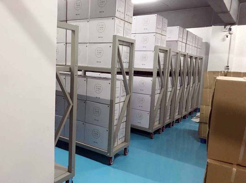 易合茶業(yè)廣州移動(dòng)式擱板式貨架【易達(dá)貨架】 易合茶業(yè)廣州移動(dòng)式擱板式貨架【易達(dá)貨架】