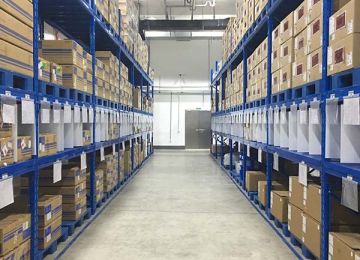 食品貨架倉儲架廣州倉庫貨架價(jià)格【易達(dá)貨架】