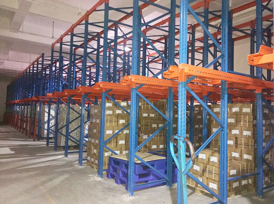 廣州東港安全印刷通廊式貨架 重型貨架【易達(dá)貨架】 廣州東港安全印刷通廊式貨架 重型貨架【易達(dá)貨架】