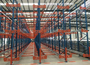 佛山智能倉(cāng)儲(chǔ)貨架四向車立體倉(cāng)庫(kù)價(jià)格【易達(dá)貨架】