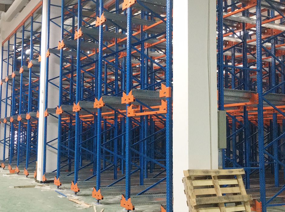 壹糖天下糖業(yè)東莞穿梭式貨架倉儲貨架【易達(dá)貨架】 壹糖天下糖業(yè)東莞穿梭式貨架倉儲貨架【易達(dá)貨架】