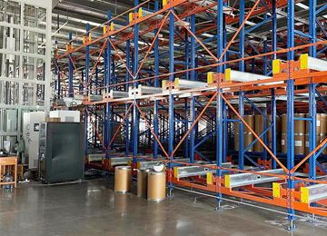 物流四向車立體庫(kù)價(jià)格由幾部分組成？珠海貨架廠解析【易達(dá)貨架】