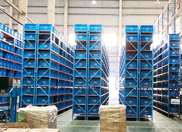 CTU料箱立庫(kù)貨架可以設(shè)計(jì)多高？梅州貨架廠解析【易達(dá)貨架】