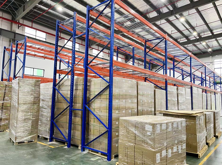 馬來西亞食品公司定制網(wǎng)層板橫梁貨架【易達(dá)貨架】 馬來西亞食品公司定制網(wǎng)層板橫梁貨架【易達(dá)貨架】