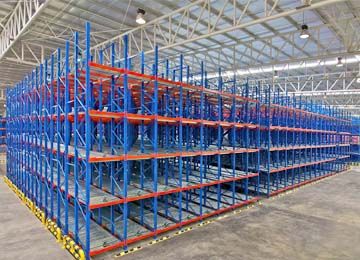 冷庫(kù)專用叉車貨架有哪些款式？【易達(dá)貨架】