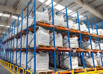 倉庫除了用貨架還能用什么存儲(chǔ)貨物？珠海懸臂貨架廠解析【易達(dá)貨架】