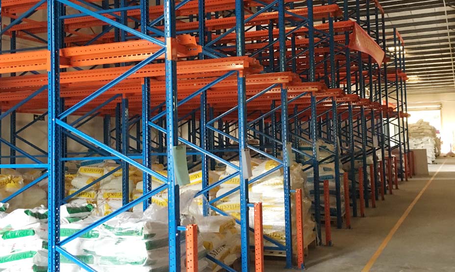 高密度存儲(chǔ)，實(shí)現(xiàn)“貨找人”式揀貨