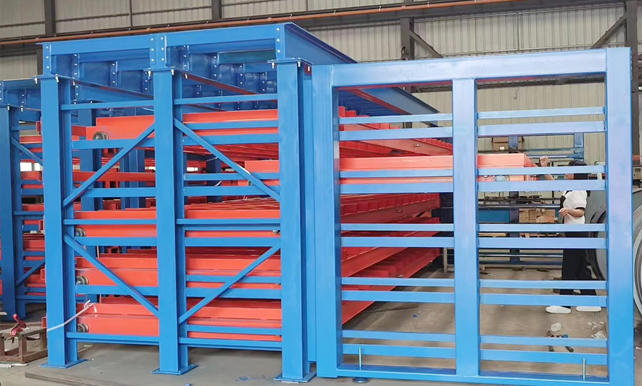 高密度存儲(chǔ)，實(shí)現(xiàn)“貨找人”式揀貨