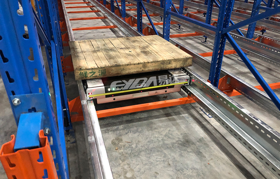 冷庫(kù)穿梭式貨架