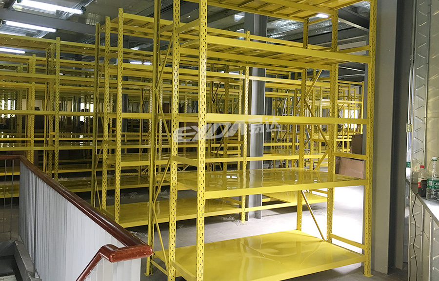 擱板式貨架 擱板式貨架