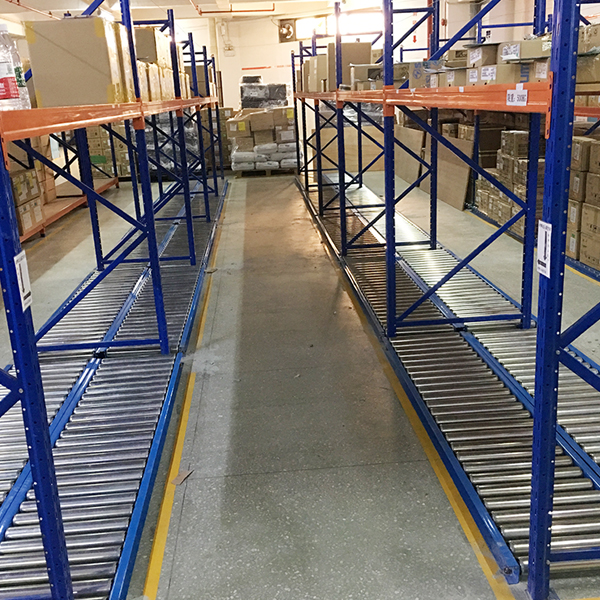 ?；穫}(cāng)庫(kù)貨架定制