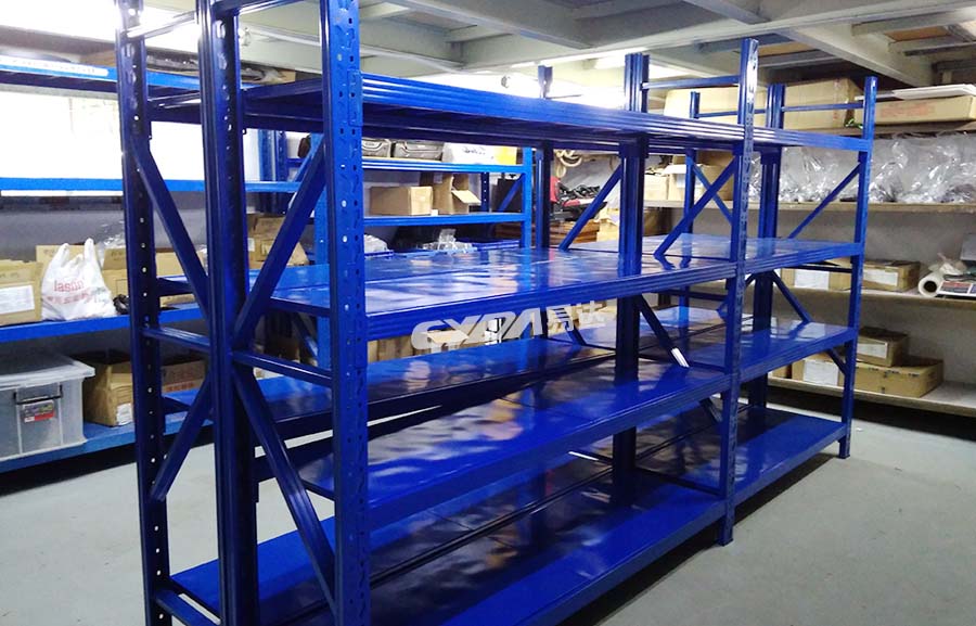 廣東中量型擱板式貨架