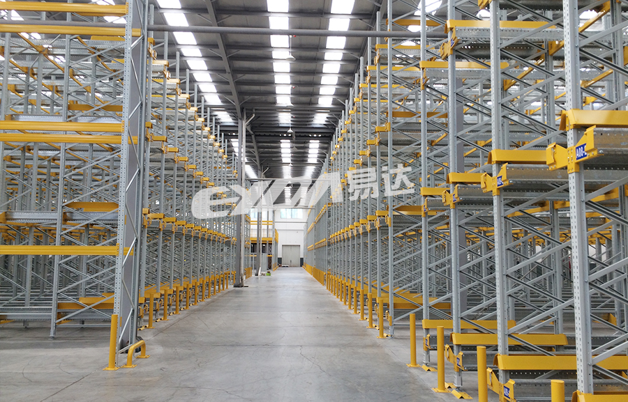 自動穿梭車貨架